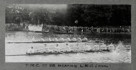 Marlow 1927 - Thames first eight beating London in final
