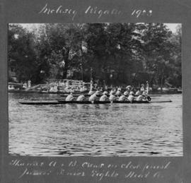 Molesey 1923 - Thames A and B in close finish of Junior-Senior eights heat