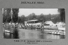 Henley 1928 - TRC 1st IV winning heat of Stewards&#039; v 3rd Trinity