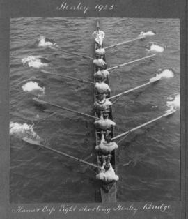 Henley 1925 - Thames Cup crew shooting Henley bridge