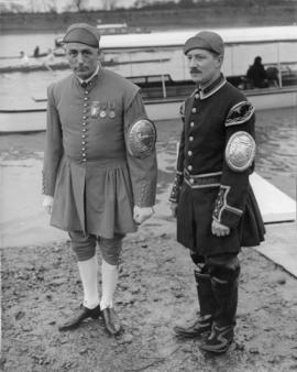 Bert Barry, and another liveried oarsman, during Princess Elizabeth&#039;s visit
